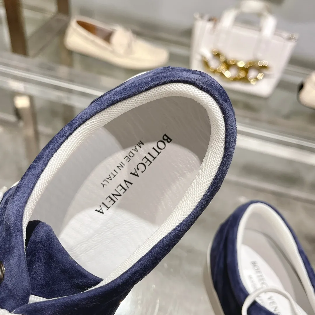 [BV] Top P: 740💰Size for couples: 35-44 (Female 40, Male 38 45, custom-made and non-returnable) Bottega Veneta classic woven strap casual shoes are made of imported high-quality materials, [Rose][Rose]! Purely hand-woven and operated, the original board is reproduced one-to-one! quality assurance!